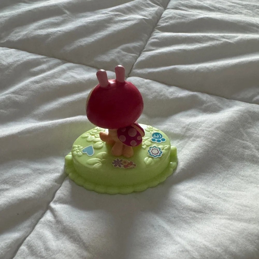 Littlest Pet Shop Figure Collectible LPS Mini Toy Pink Green Base